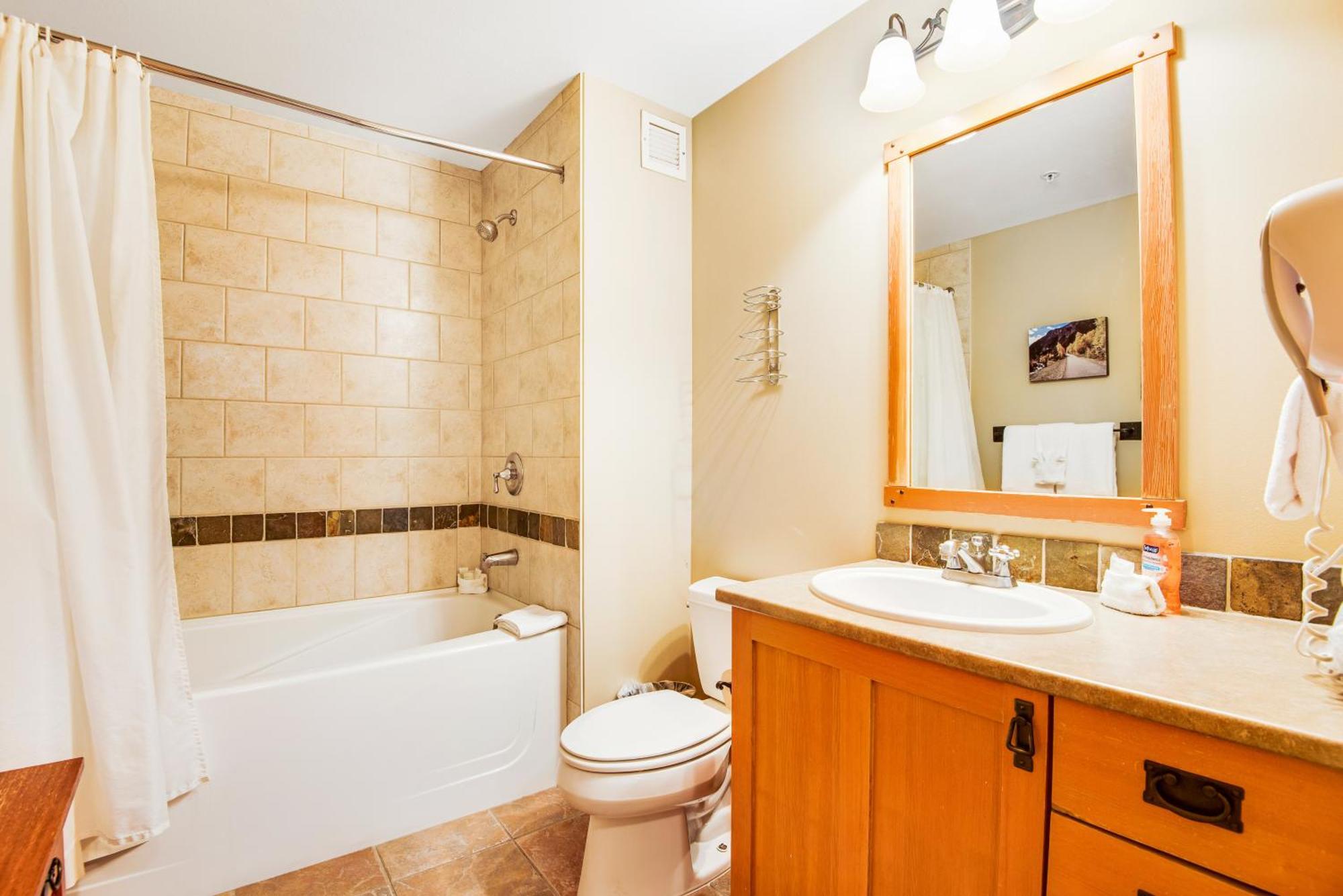Passage Point 215 Villa Frisco Room photo